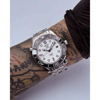 Custom Seiko Mod • White Seamaster • 42mm